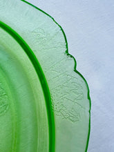 Load image into Gallery viewer, Federal Green Glass Parrot (Sylvan) Platter