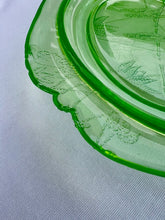 Load image into Gallery viewer, Federal Green Glass Parrot (Sylvan) Platter